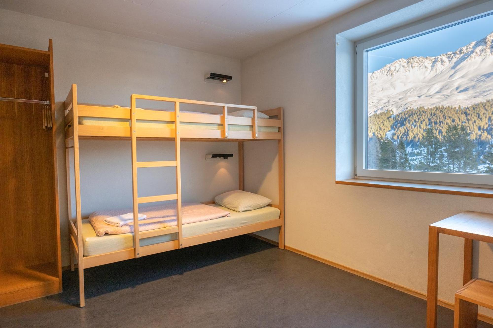 Valbella-Lenzerheide Youth Hostel Екстер'єр фото
