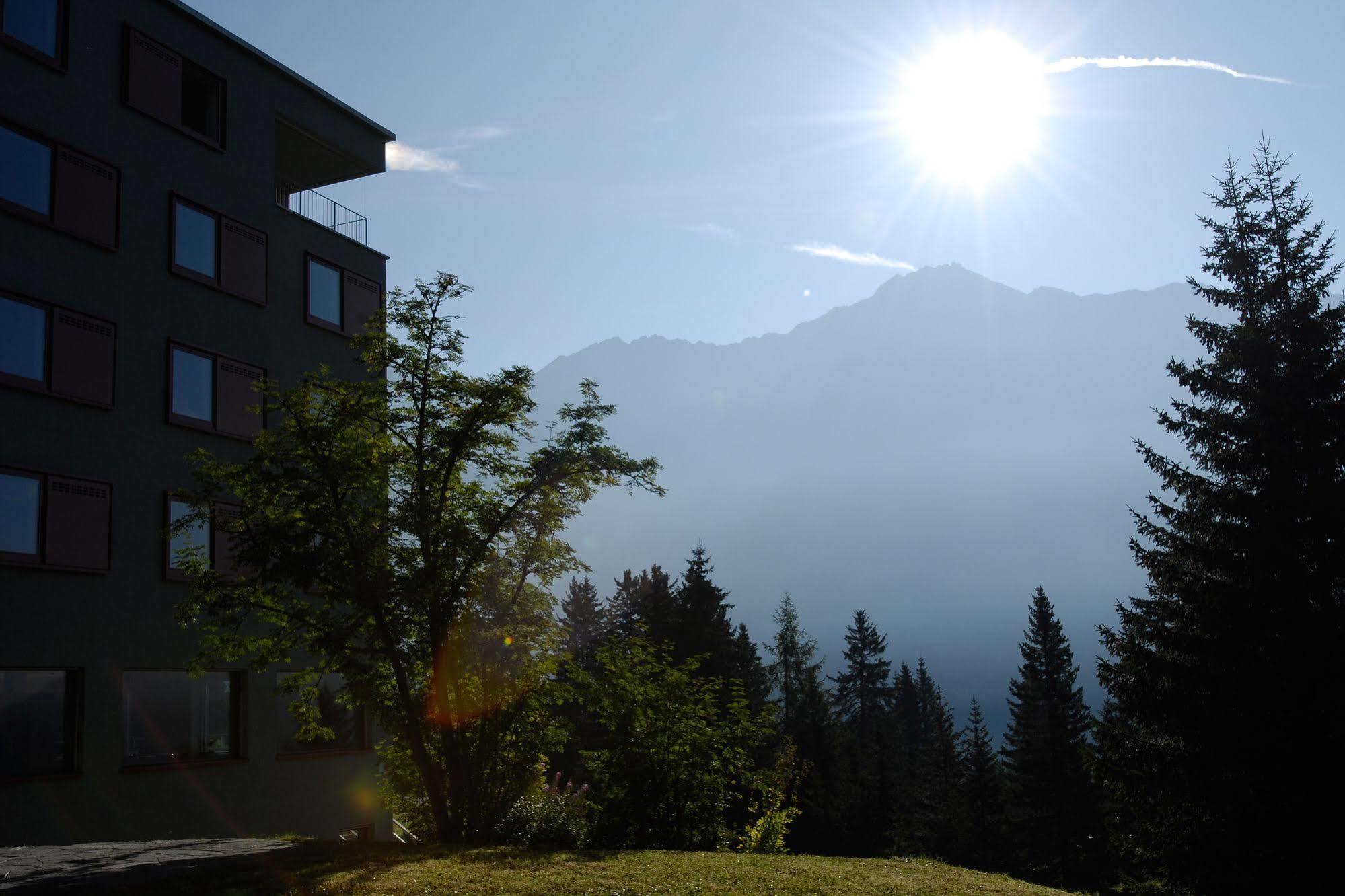 Valbella-Lenzerheide Youth Hostel Екстер'єр фото