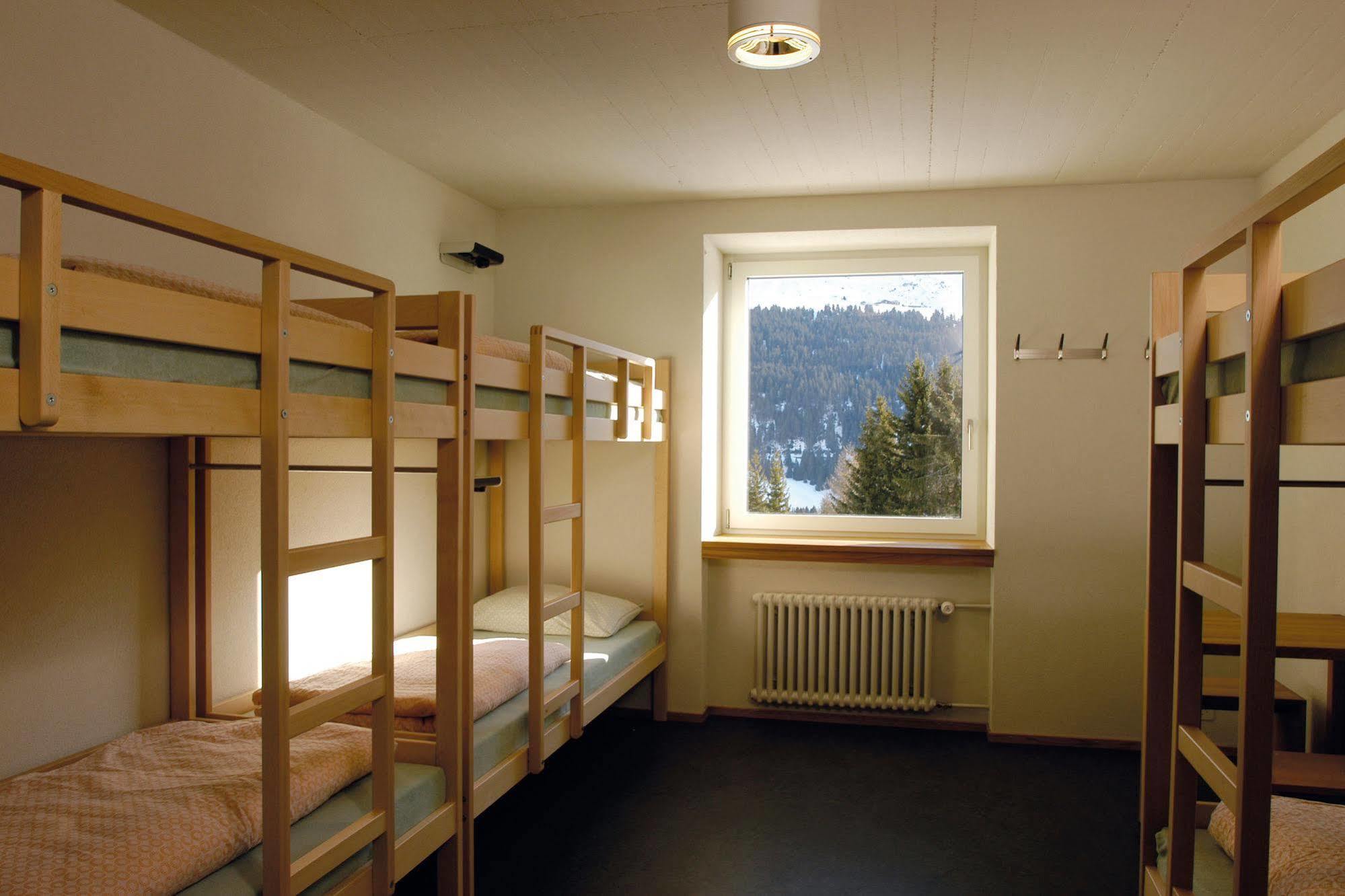 Valbella-Lenzerheide Youth Hostel Екстер'єр фото
