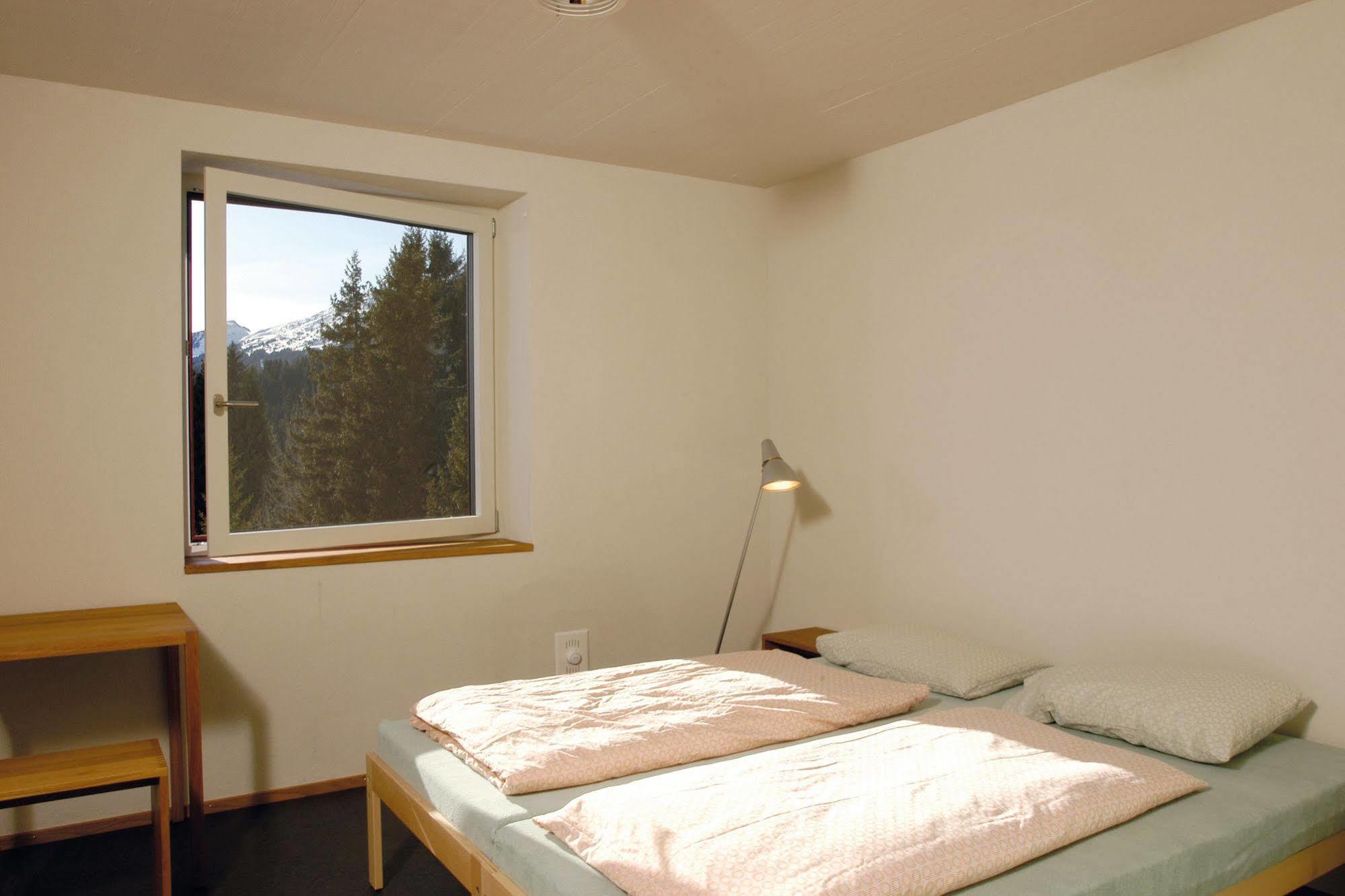Valbella-Lenzerheide Youth Hostel Екстер'єр фото